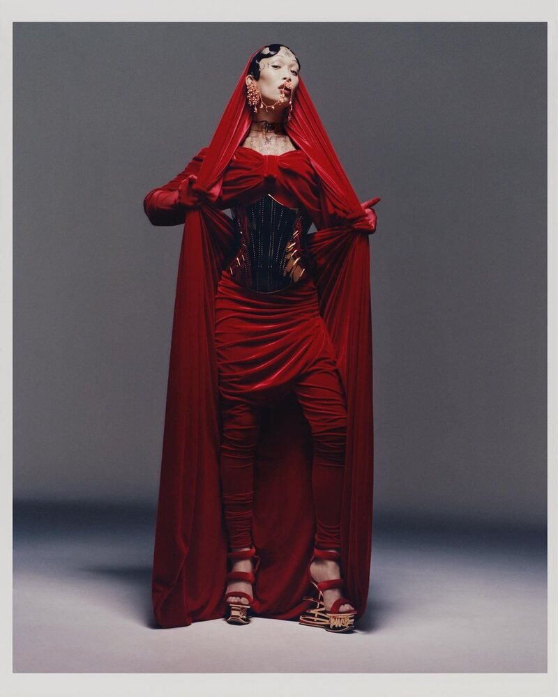 Look 'AMERICA HAS A PROBLEM' de Beyoncé x Balmain