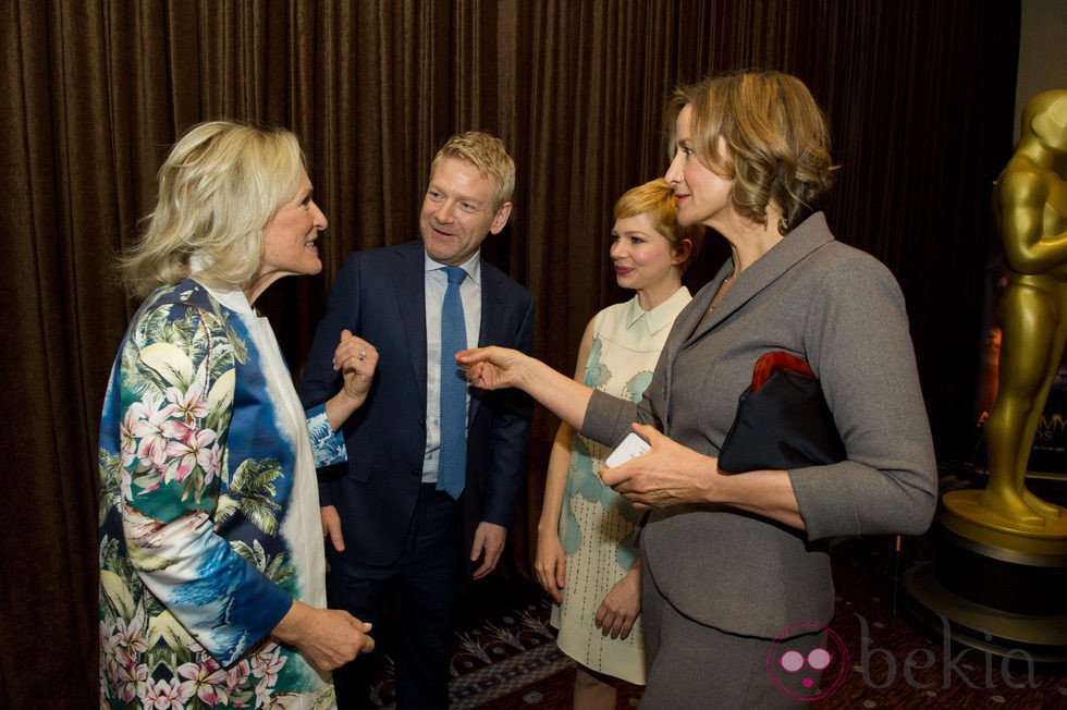 Glenn Close, Kenneth Branagh y Michelle Williams en la comida de los nominados a los Oscar 2012