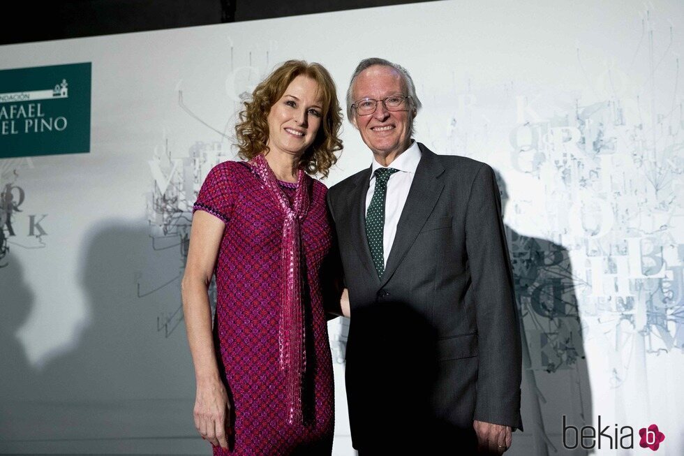 Gloria Lomana y Josep Piqué durante la presentación del libro ' El Fin del Miedo'