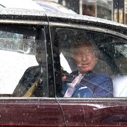 Carlos III en el último ensayo de la coronación