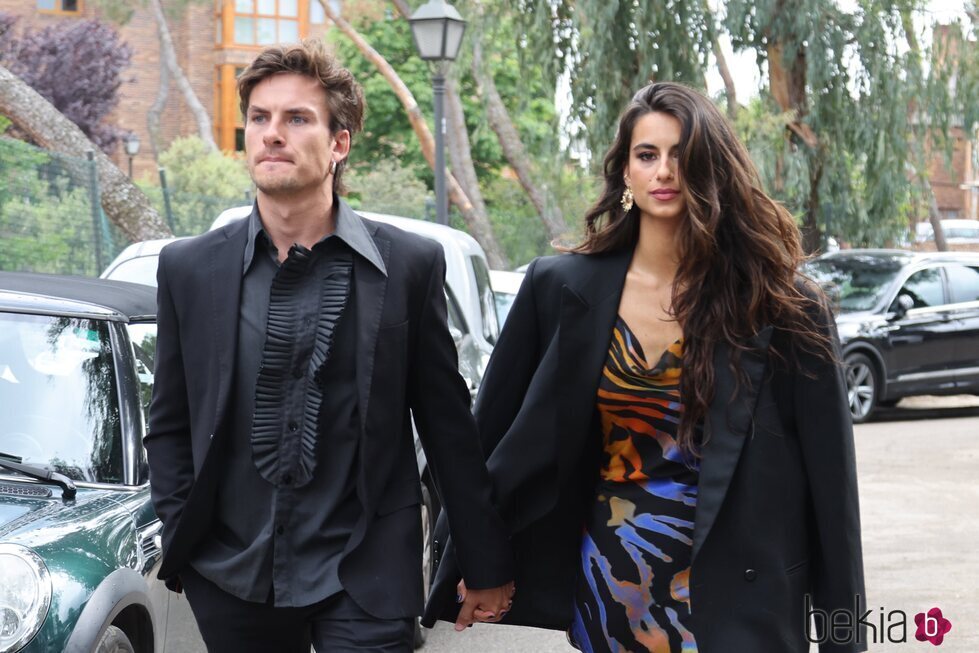 Andrés Ceballos y Begoña Vargas en la boda de Willy Bárcenas y Loreto Sesma