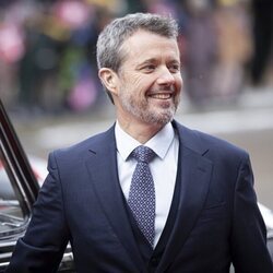 Federico X de Dinamarca, sonriente en su primer acto como Rey