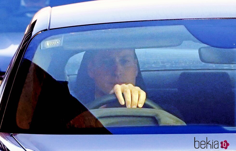 El Príncipe Guillermo acude a ver a Kate Middleton al hospital