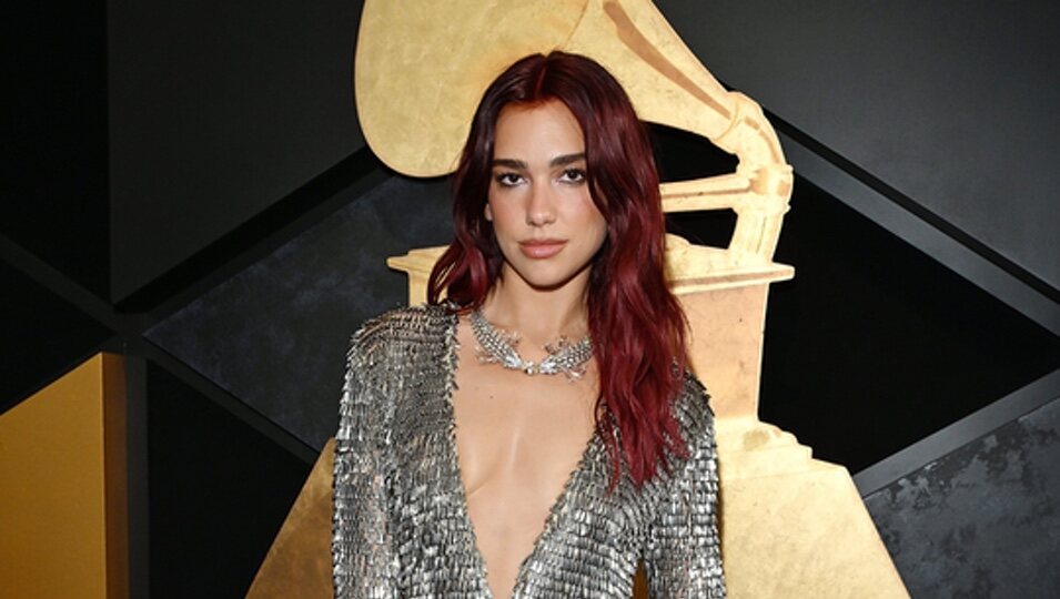 Dua Lipa en los Premios Grammy 2024