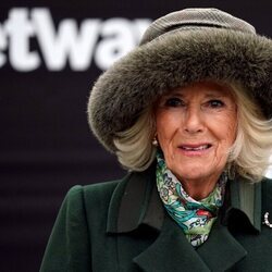 La Reina Camilla en el Festival de Cheltenham