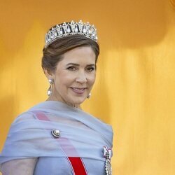Mary de Dinamarca con la Tiara Pearl Poiré en la cena de gala por su Visita de Estado a Noruega