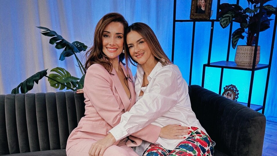 Adara Molinero y su madre Elena Rodríguez muy cariñosas en 'En las mejores familias'