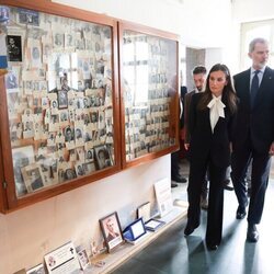 Los Reyes Felipe y Letizia en su visita al museo del campo de concentración de Mauthausen