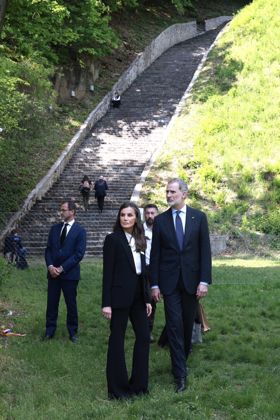 Los reyes Felipe y Letizia en la cantera de Wiener Recorden y la 'escalera de la muerte' en Mauthausen
