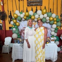 Anabel Pantoja y Belén Esteban en una comunión