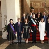 Los Reyes Felipe y Letizia con el resto de la delegación española en la misa de inicio del Pontificado de León XIV