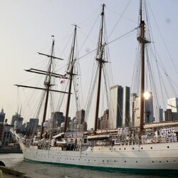 El Juan Sebastián de Elcano tras su llegada a Nueva York con la Princesa Leonor a bordo