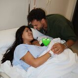 Isa Pantoja y Asraf Beno comparten una foto del nacimiento de su hijo Cairo