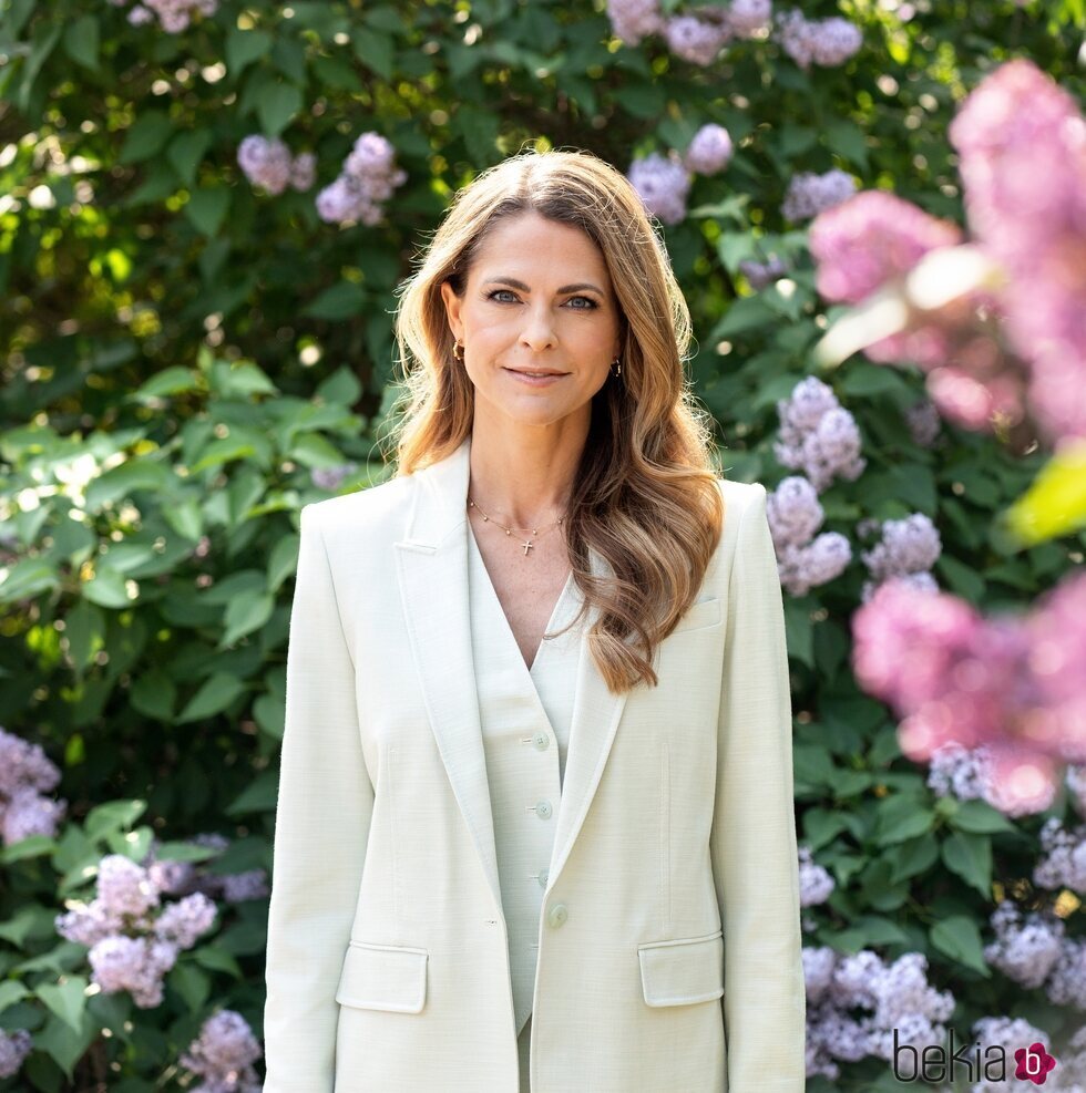Magdalena de Suecia en un posado primaveral por su cumpleaños