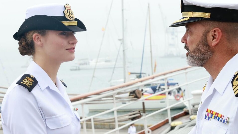 La Princesa Leonor a su llegada a Marín en el desembarco del Juan Sebastián de Elcano