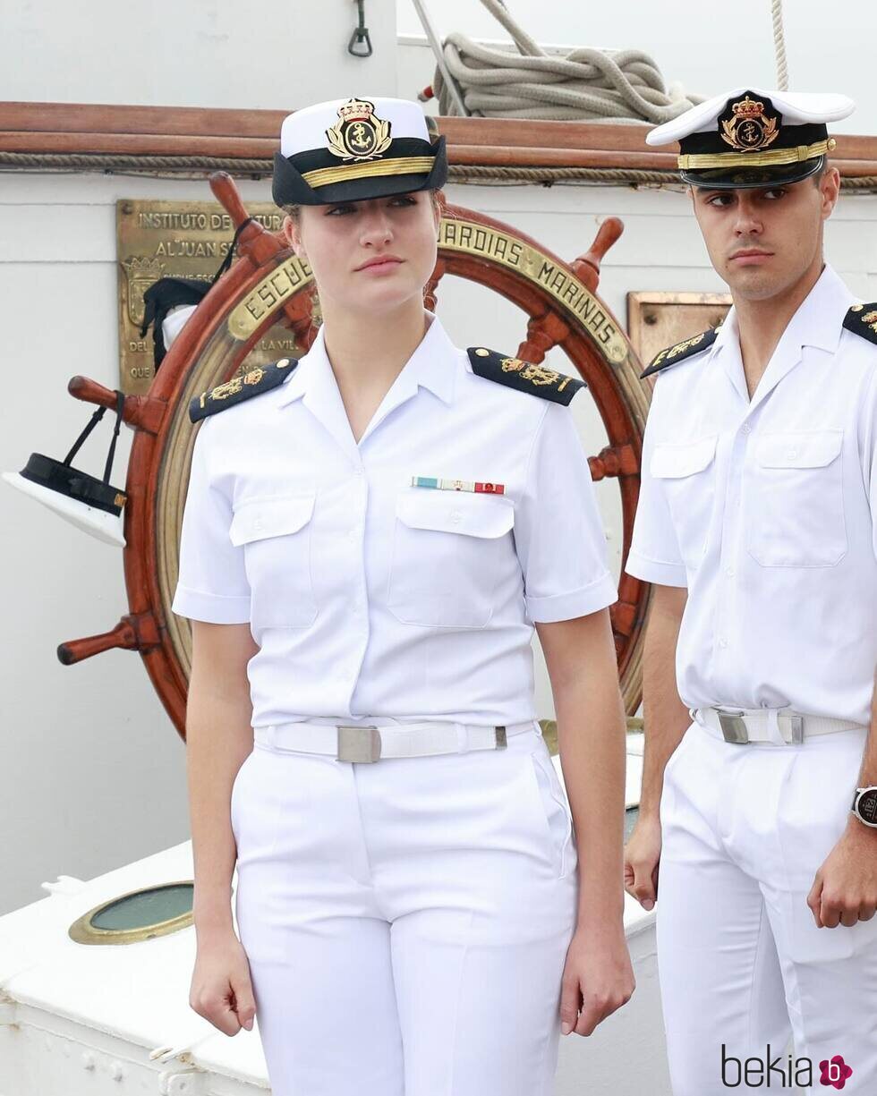 La Princesa Leonor en el desembarco del Juan Sebastián de Elcano