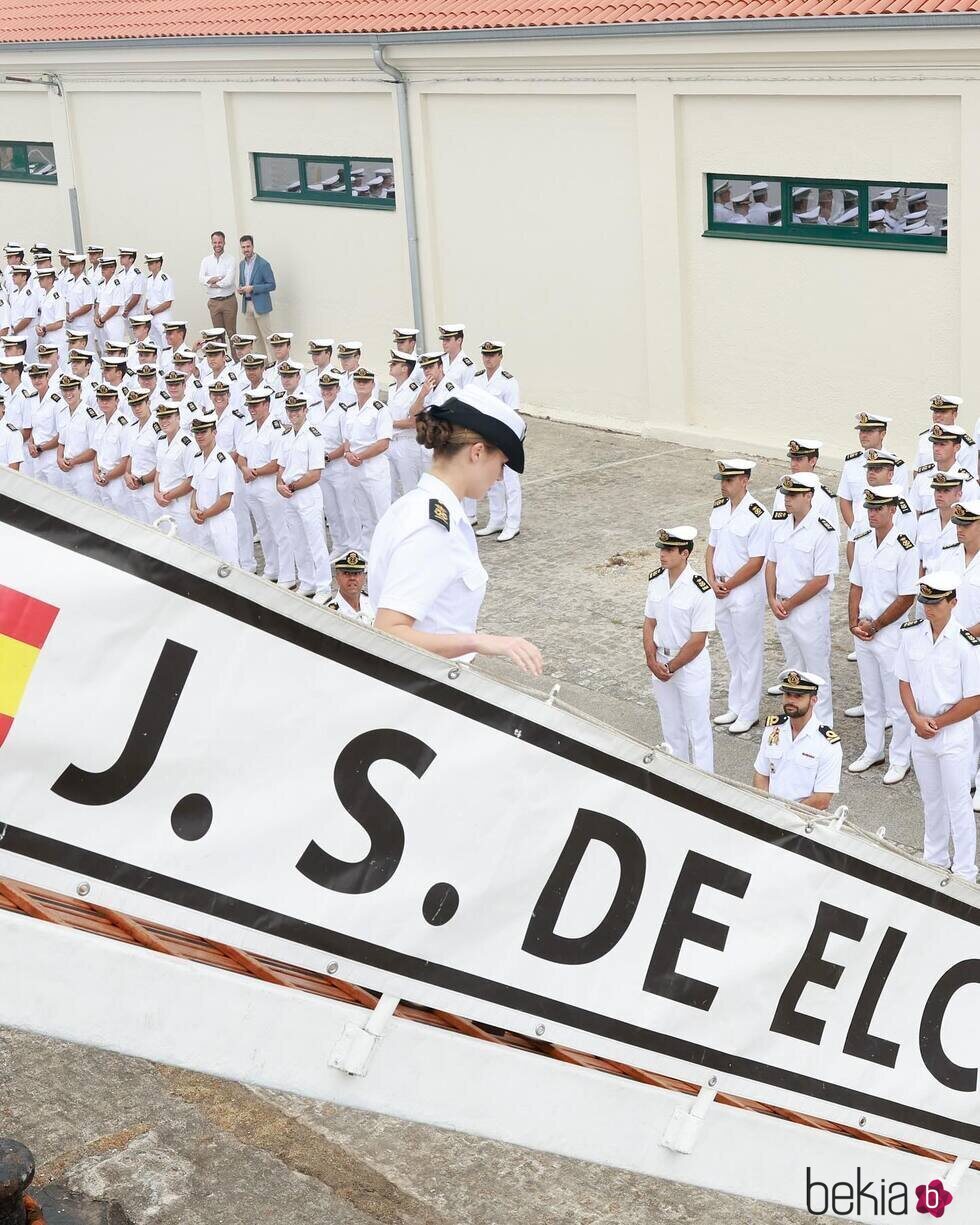 La Princesa Leonor desembarca del Juan Sebastián de Elcano
