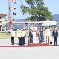 Los Reyes Felipe y Letizia y la Infanta Sofía en el acto en el que la Princesa Leonor recibió la Gran Cruz del Mérito Naval con distintivo blanco
