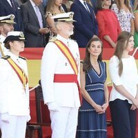 Los Reyes Felipe y Letizia, la Princesa Leonor y la Infanta Sofía en el acto en el que la Princesa Leonor recibió la Gran Cruz del Mérito Naval