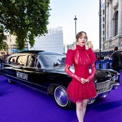 Emma Myers en la alfombra roja de la Premier de 'Wednesday'