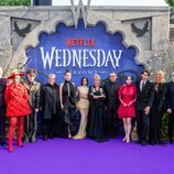 El elenco de la serie 'Wednesday' en la alfombra roja de la Premier de 'Wednesday'
