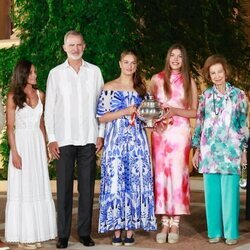 Los Reyes Felipe y Letizia, la Princesa Leonor, la Infanta Sofía y la Reina Sofía en la recepción de Marivent 2025