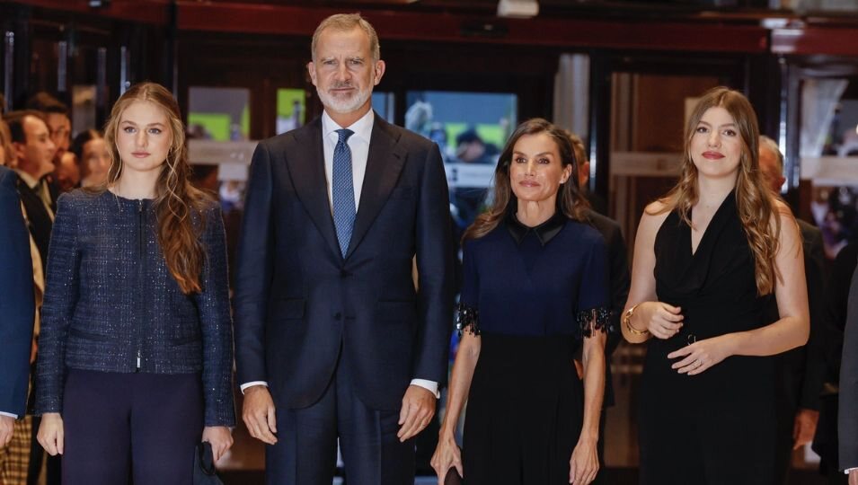 Los Reyes Felipe y Letizia, la Princesa Leonor y la Infanta Sofía en el Concierto Premios Princesa de Asturias 2025