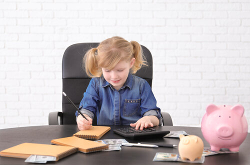 En caso de divorcio, toca hacer números para el dinero de los hijos