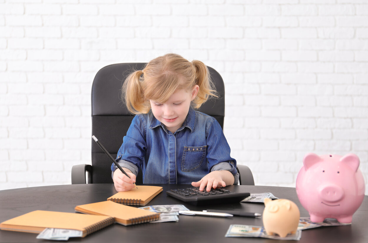 En caso de divorcio, toca hacer números para el dinero de los hijos