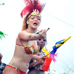 Rihanna maleducada en el Barbados Kadooment Day Parade