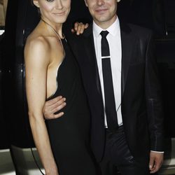 Taylor Schilling y Zac Efron estrenan 'The Lucky One' en Los Ángeles