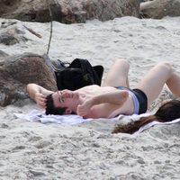 Leo Messi y Antonella Roccuzzo toman el sol en Rio de Janeiro