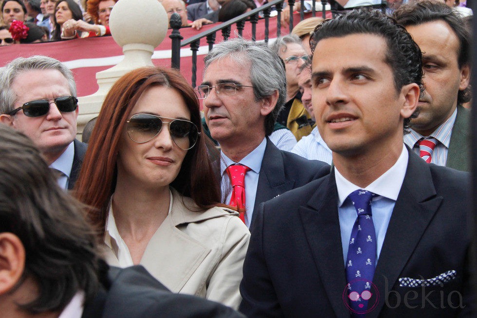 Paz Vega y Orson Salazar en una corrida de toros de la Feria de Abril de Sevilla 2012