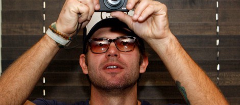 Matt Davis fotografía a la prensa en Barcelona