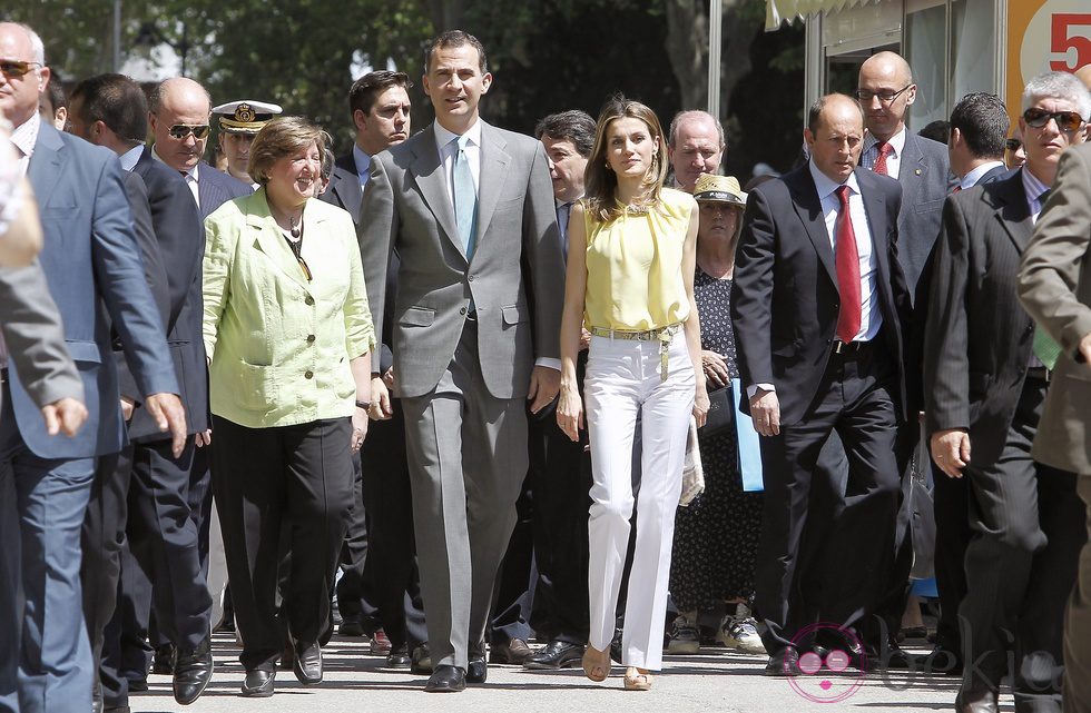 Los Príncipes Felipe y Letizia en la inauguración de la Feria del Libro 2012