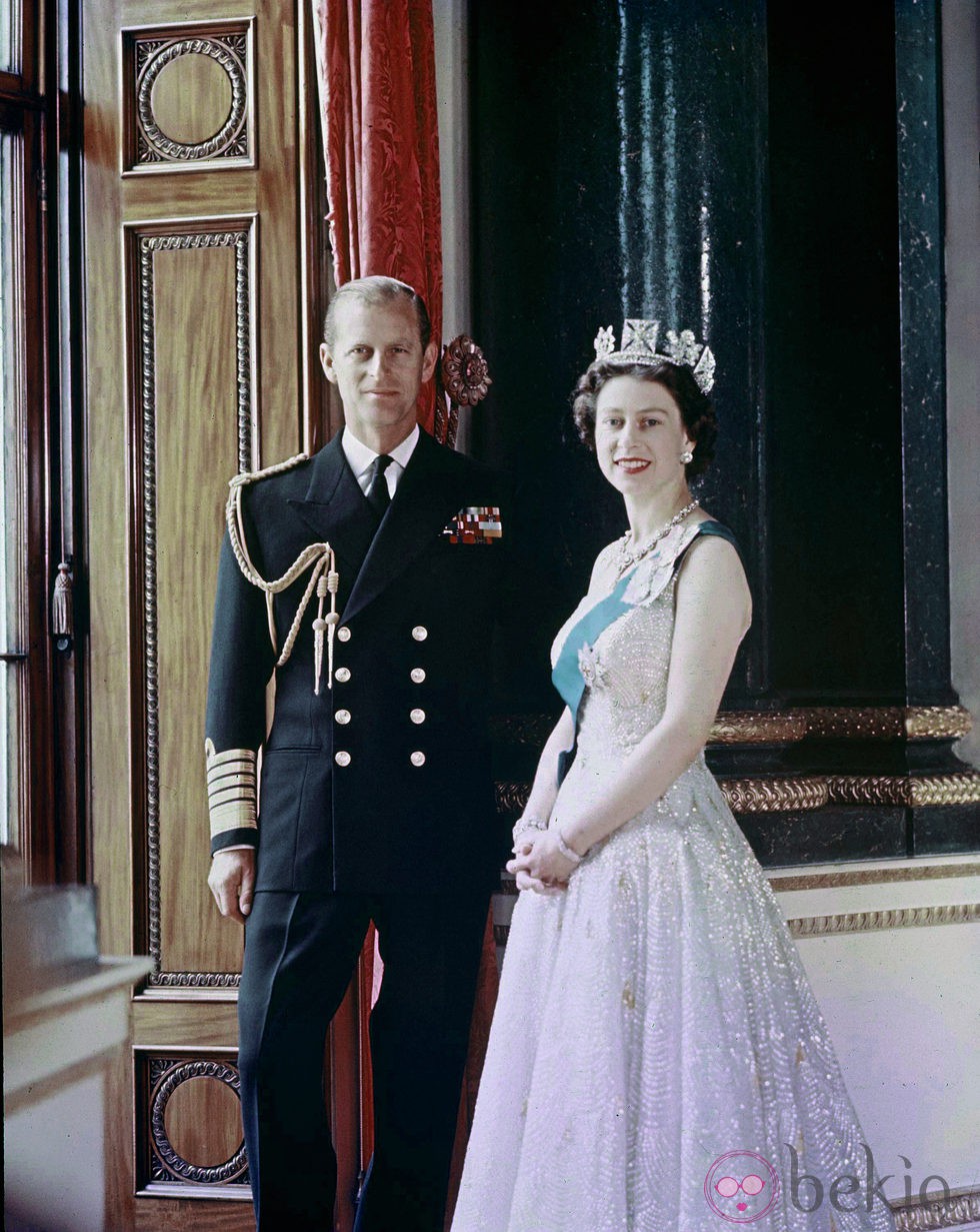 La Reina Isabel II y el Duque de Edimburgo en 1957