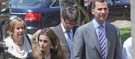 Los Príncipes Felipe y Letizia a su llegada a un almuerzo en Girona