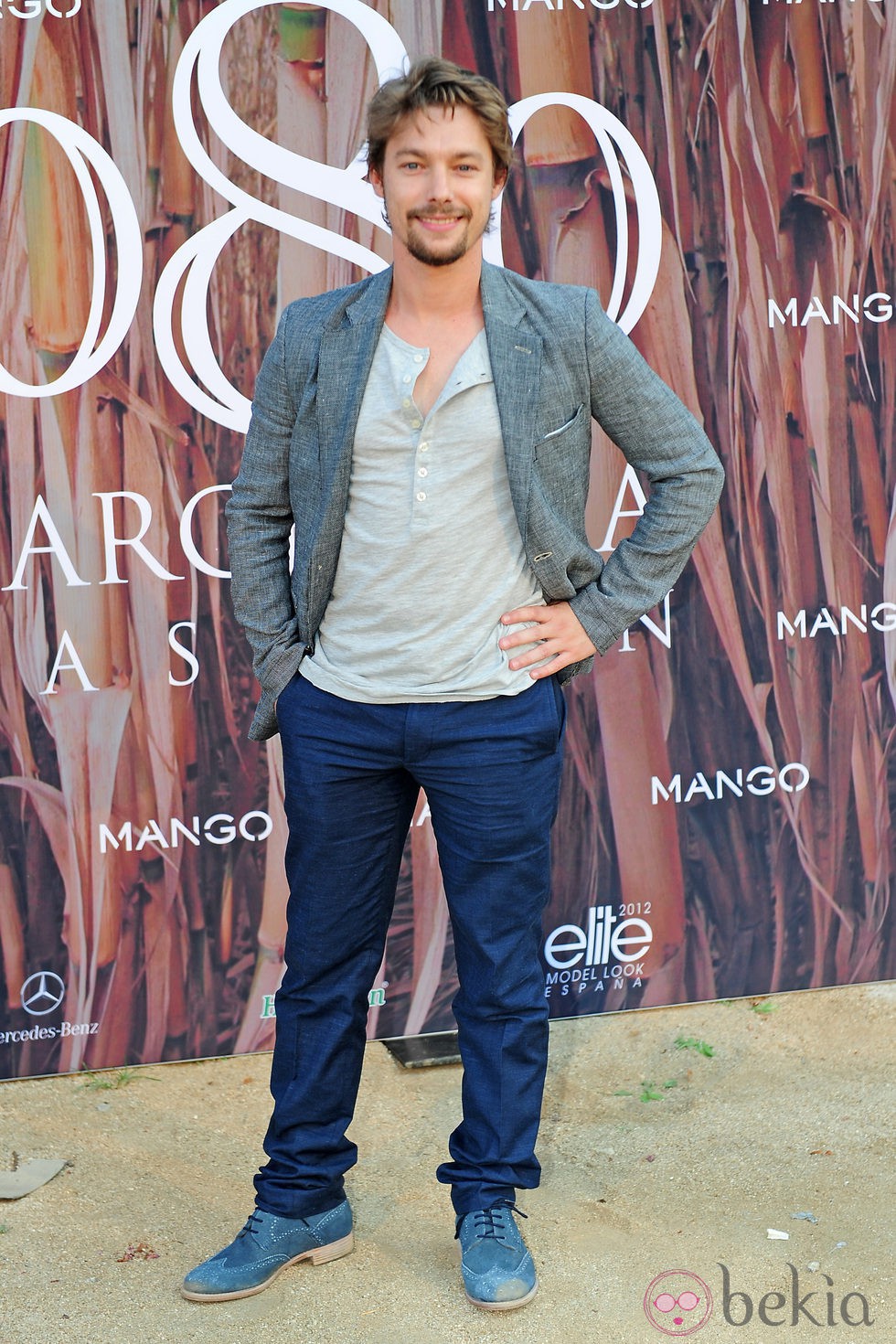 Jan Cornet en el desfile de Mango de la Pasarela 080 Barcelona