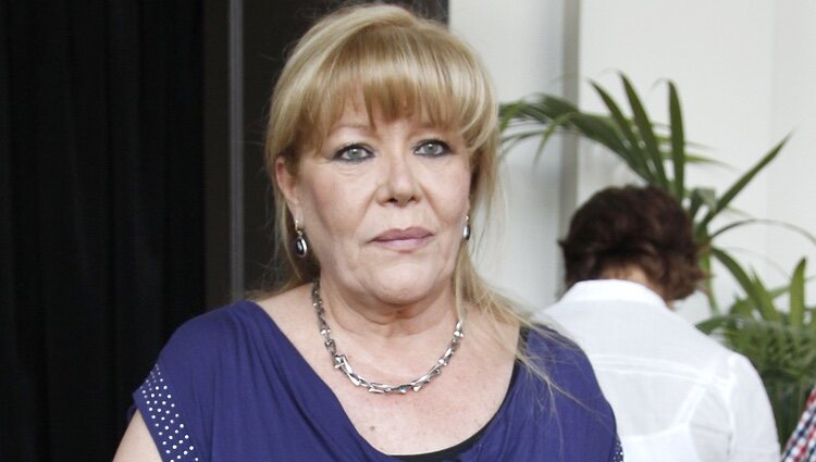 María Garralón en la capilla ardiente de Tomás Gayo