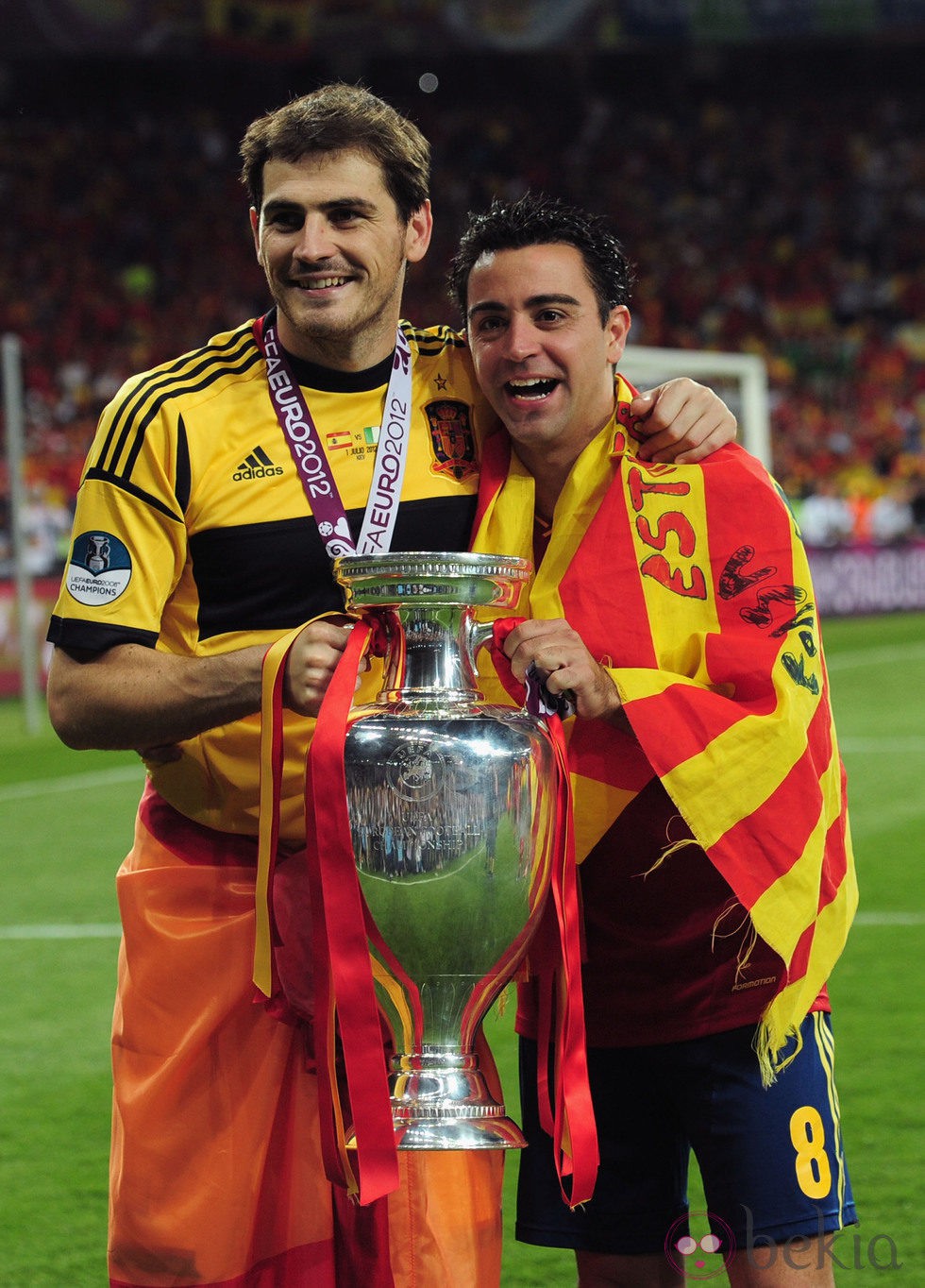 Iker Casillas y Xavi Hernández