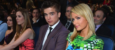 Paris Hilton y River Viiperi disfrutan de la gala de los People's Choice Awards 2013