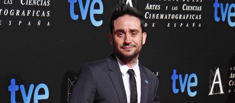 Juan Antonio Bayona en la entrada de la cena de los nominados a los Goya 2013