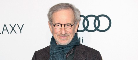 Steven Spielberg en la fiesta tras el almuerzo de los nominados a los Oscar 2013