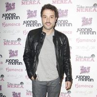 Daniel Guzmán en un mercadillo solidario