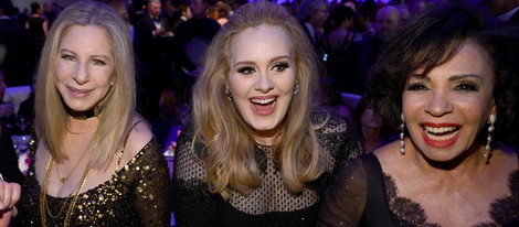 Barbra Streisand, Adele y Shirley Bassey en la fiesta Governors Ball tras los Oscar 2013