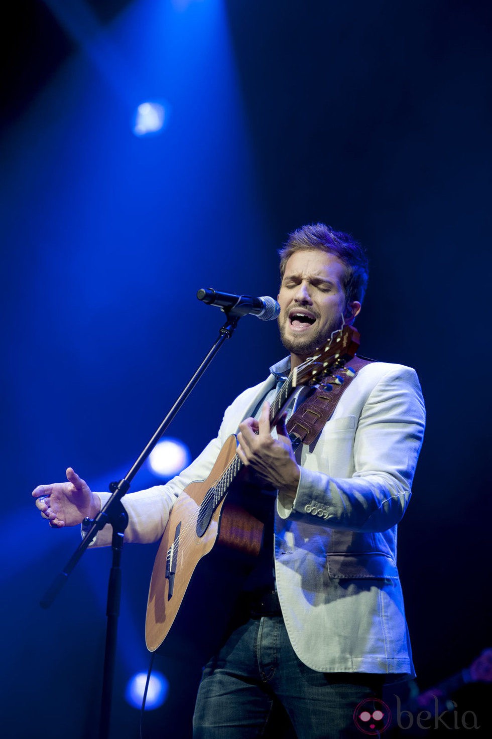 Pablo Alborán en una foto promocional de su gira 2013