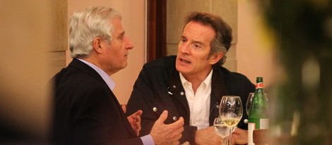 Carlos Fitz-James Stuart y Alfonso Díez comen en la Embajada de España en Roma
