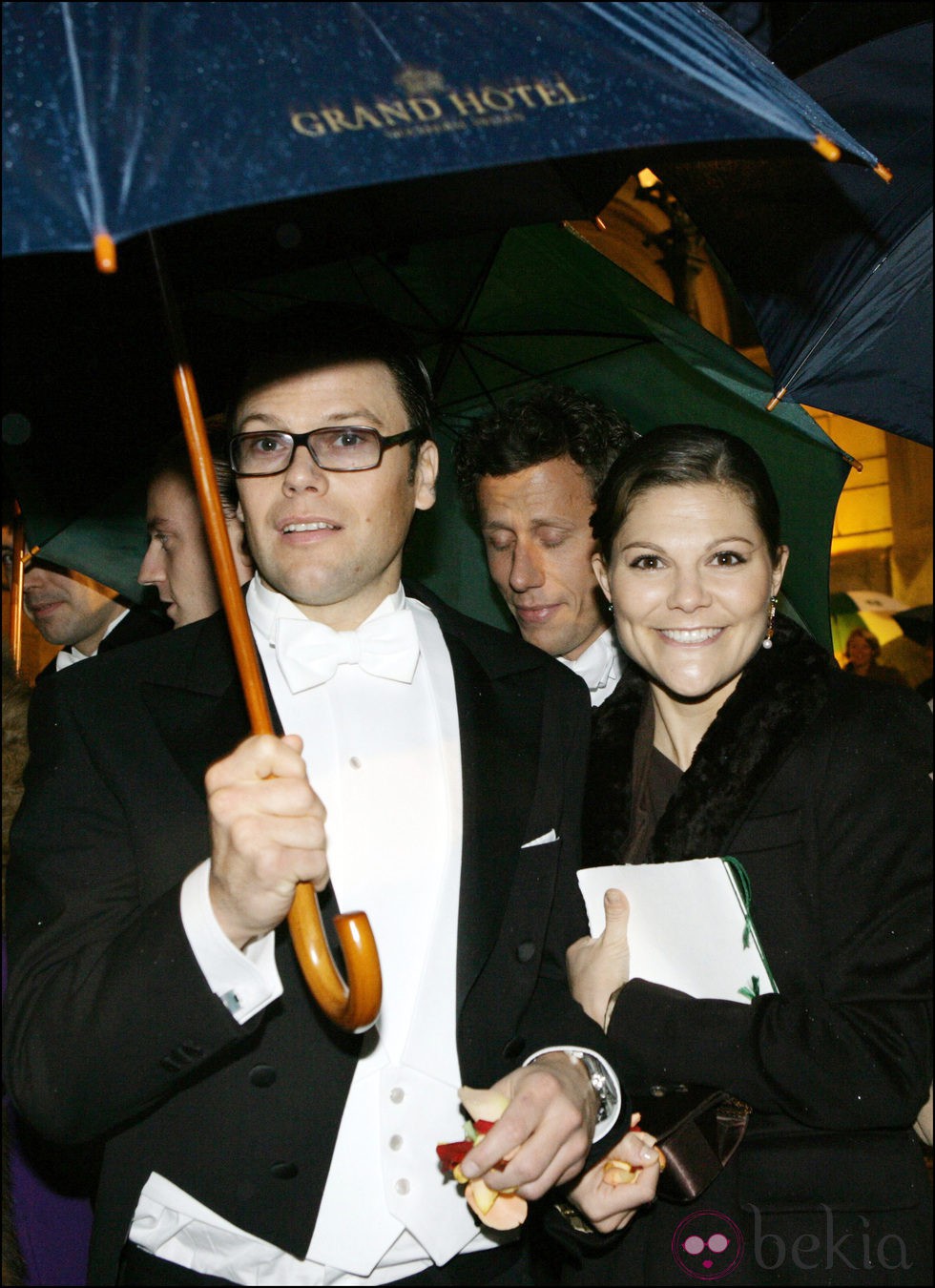 Victoria de Suecia y Daniel Westling en una boda en 2006