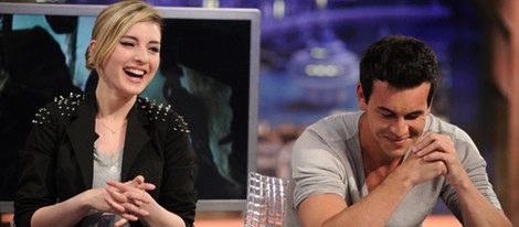 Mario Casas y María Valverde ríen divertidos en 'El Hormiguero'