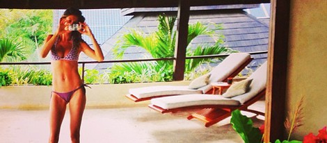 Gisele Bündchen presume de figura en bikini cinco meses después de nacer Vivian